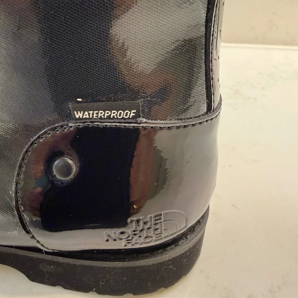 The North Face Ballard Lace‎ Patent Boots Women 7 Black New Waterproof NF0A2UWM